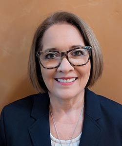 Lenora Chapman, UIW