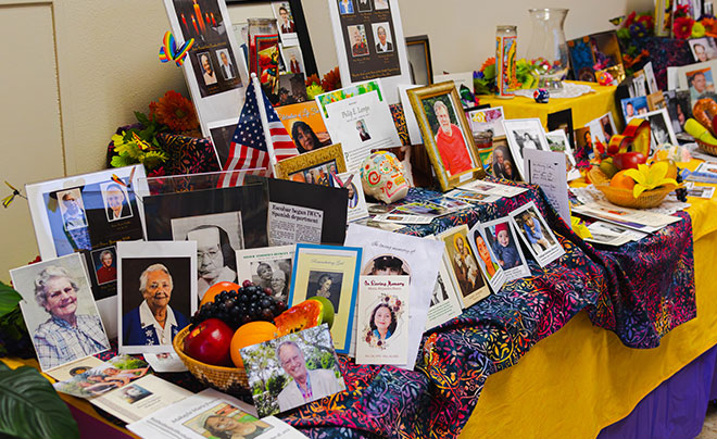 Ofrenda in Our Lady's Chapel